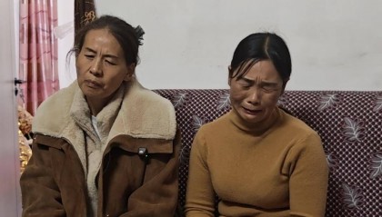 河南醉驾追尾致3死案今日开庭，死者家属：曾躺在孩子身亡地痛哭