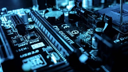 股市最新消息：以太坊爆仓额是比特币2倍，黄金却冲破3950美元