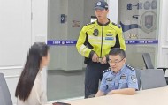驾驶员违停造堵还不认错，武汉交警依法予以处罚