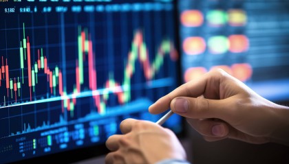 比特币又跳水，加密货币全网爆仓超20万人！知名交易员突发警告：“黑天鹅”